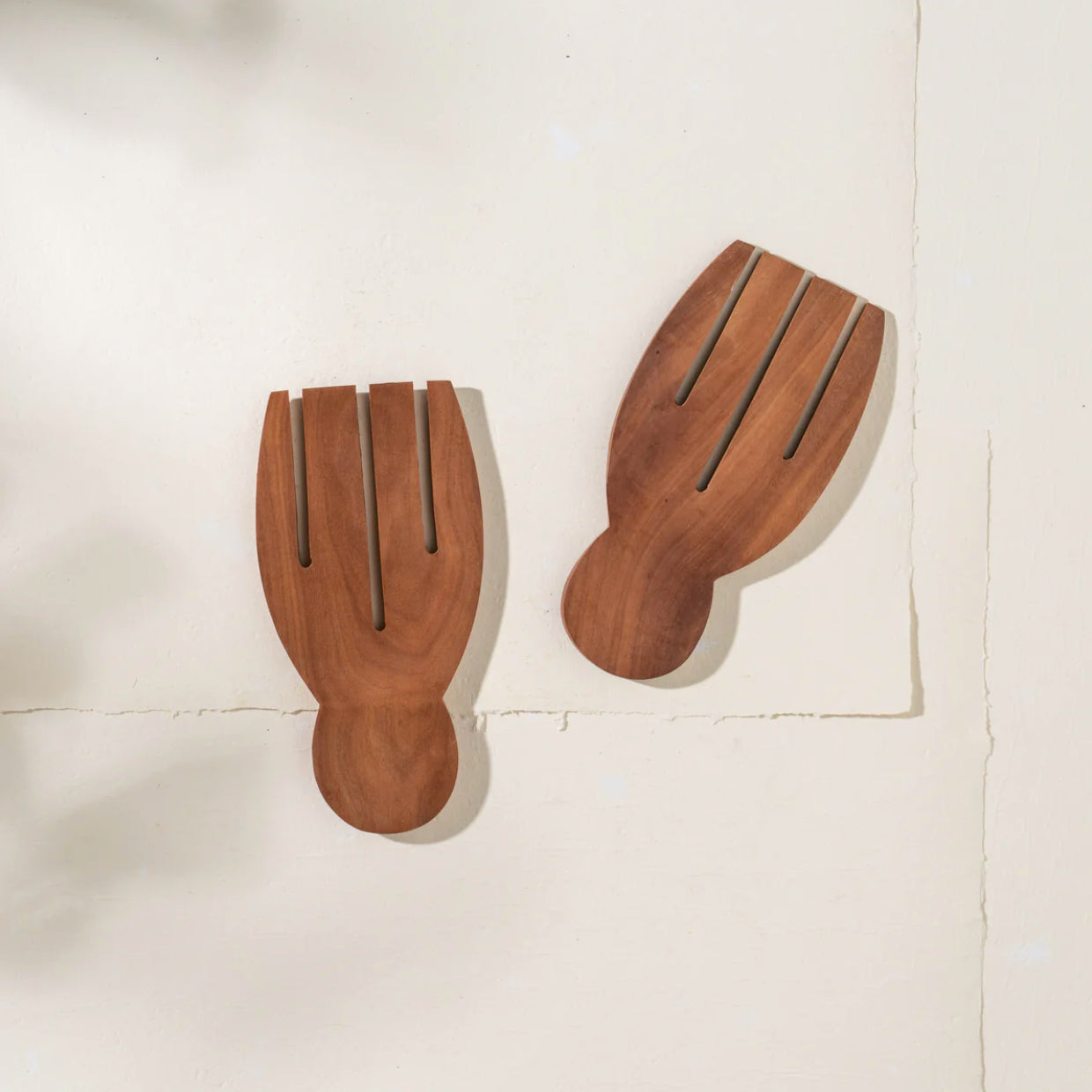 Hand Salad Servers